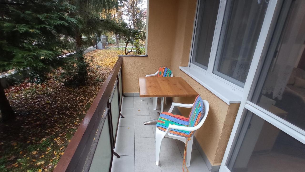 Londira Apartman Heviz Exterior foto